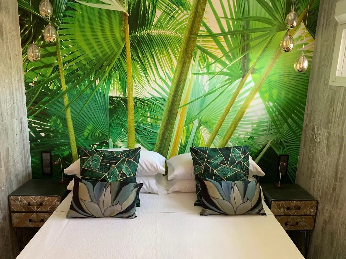 Neptuno Beachfront Apartments Marbella Spain
