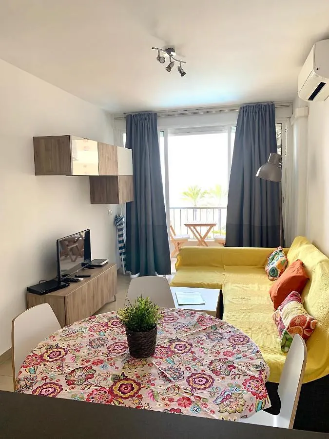 Neptuno Beachfront Apartments Marbella